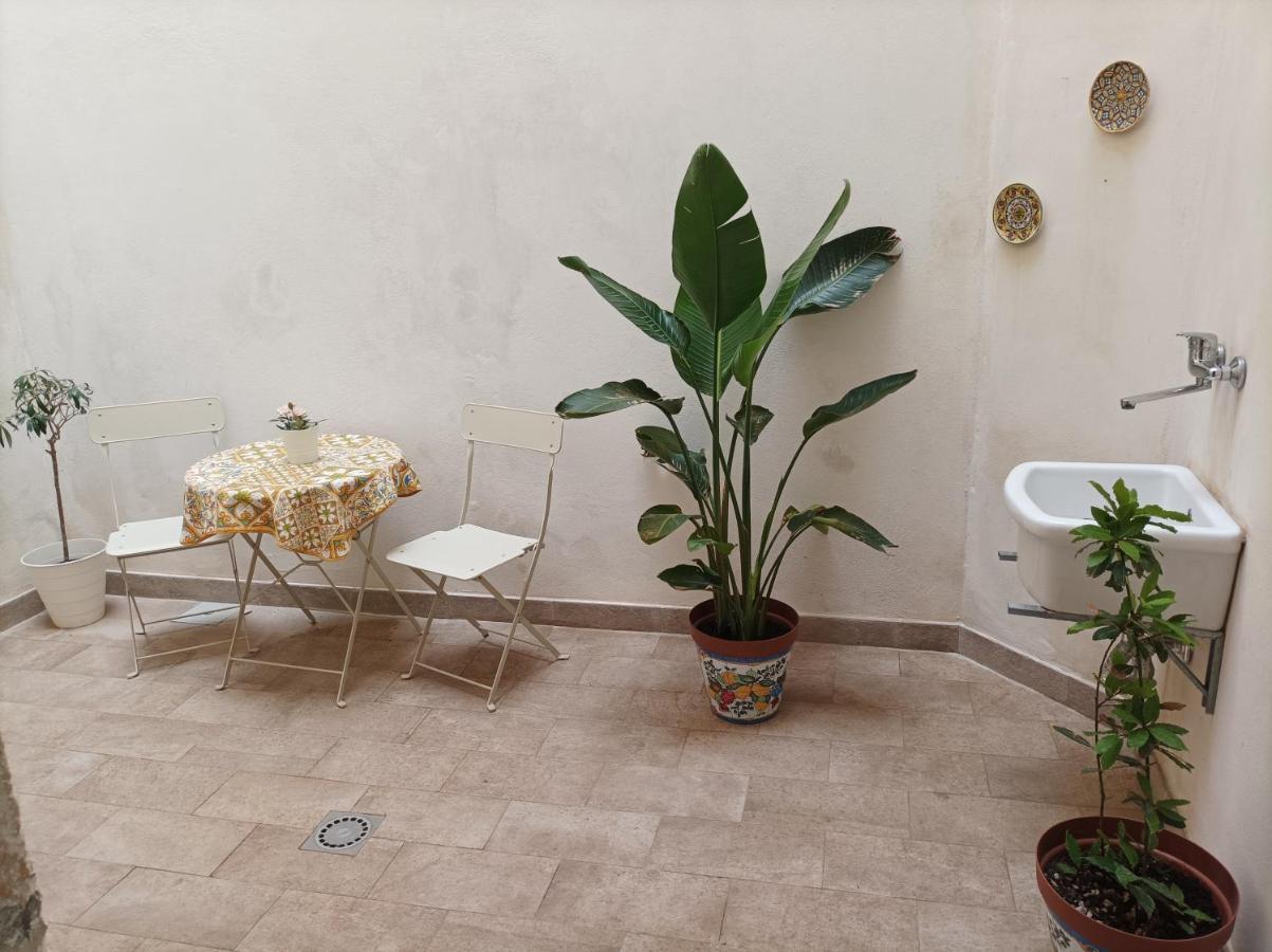 Casa Pasubio Apartman Szirakúza Kültér fotó