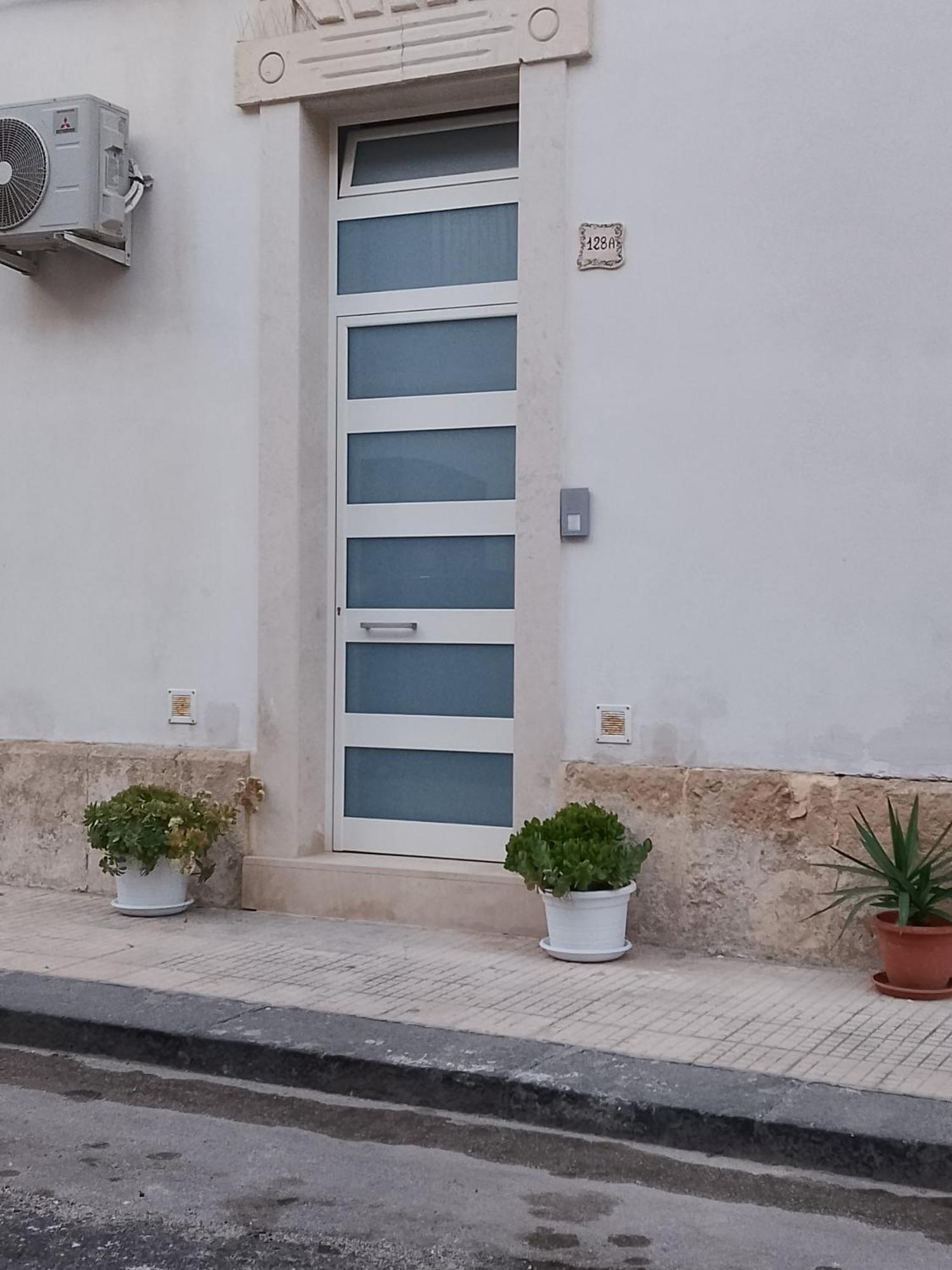 Casa Pasubio Apartman Szirakúza Szoba fotó